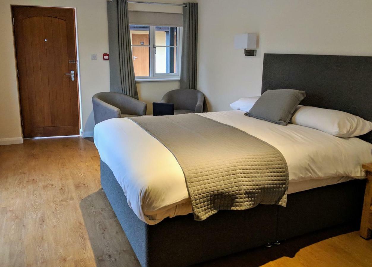ستالهام Wayford Bridge Inn Hotel المظهر الخارجي الصورة